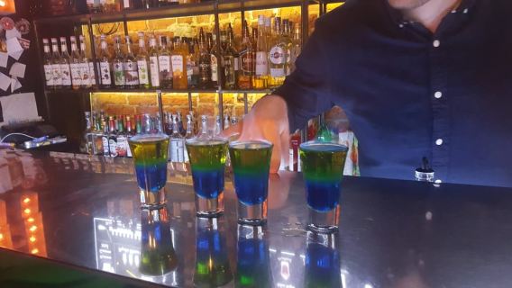 Tour privado de cata de vodka en Cracovia