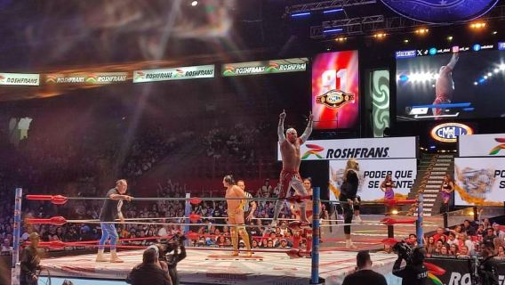 Mexico City: Lucha Libre Wrestling, Mezcal, and Dinner
