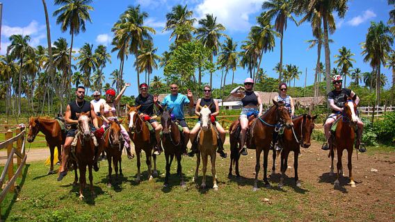 Lawatan Sehari Penuh di Miches : Menunggang Kuda + ATV Luar Jalan