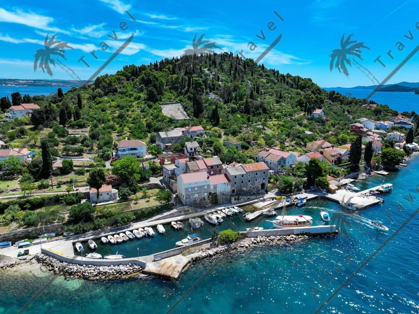 Zadar: Island-Hopping Blue Lagoon Boat Tour with Drink