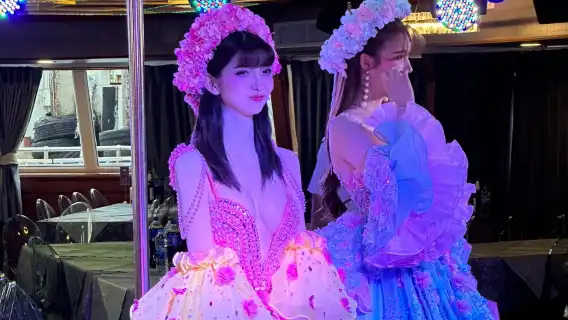 芭達雅全明星號All Star豪華遊輪人妖秀+豪華海鮮自助餐