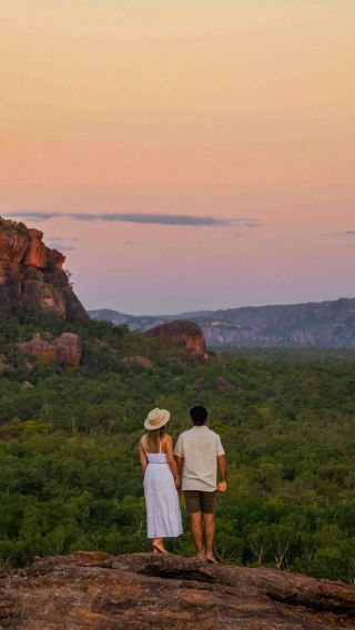 1-day tour to Kakadu National Park + Fog Wetland from Darwin with city transfers included