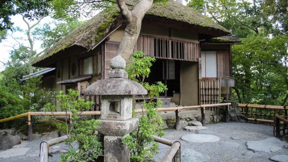 日本大阪來回京都+嵐山+貴船神社+金閣寺【中文包車上門接】