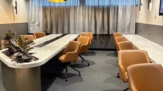 Lounge pass at Perth Airport in Australia|transfer/waiting/rest/dining buffet|business travel