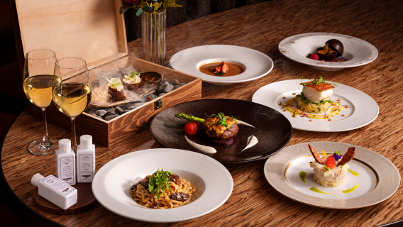 The Luxe Manor | FINDS | Fest- och nyårsmeny / Lunch / Helgbrunch / Femrätters middag / Afternoon tea-meny