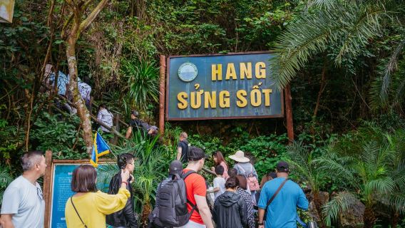 Avventura indimenticabile nella baia di Halong con crociera escursionistica