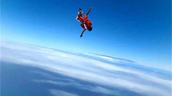 SkyDive Mauritius Parachuting with Instructor