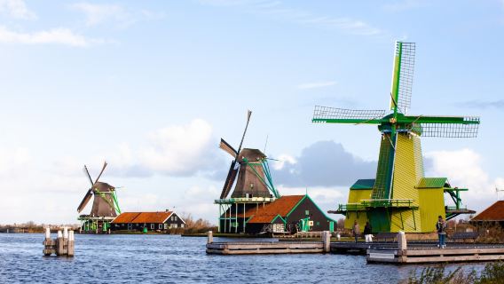 Tour to the windmills of Zaanse Schans - Edam - Volendam and Marken