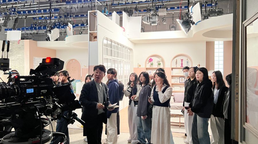 韓國首爾MBC電視台之旅【 MBC一山電視台夢想中心+上岩洞MBC總部, 可選純電視台遊覽或含電視劇彩排現場的套餐】