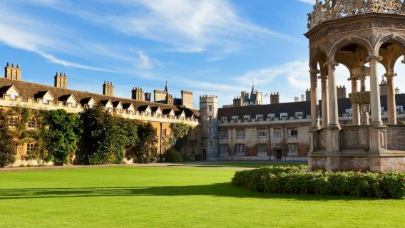 Oxford & Cambridge: Guided Day Tour from London