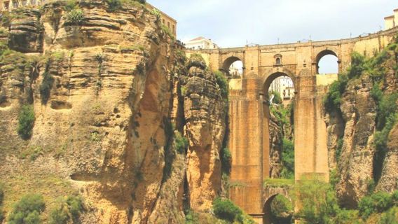 White Villages and Ronda: Day Trip from Seville