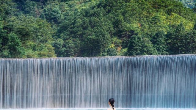 武夷山青龍大瀑布+國家公園1號線+月亮灣+三才峰包車半日遊