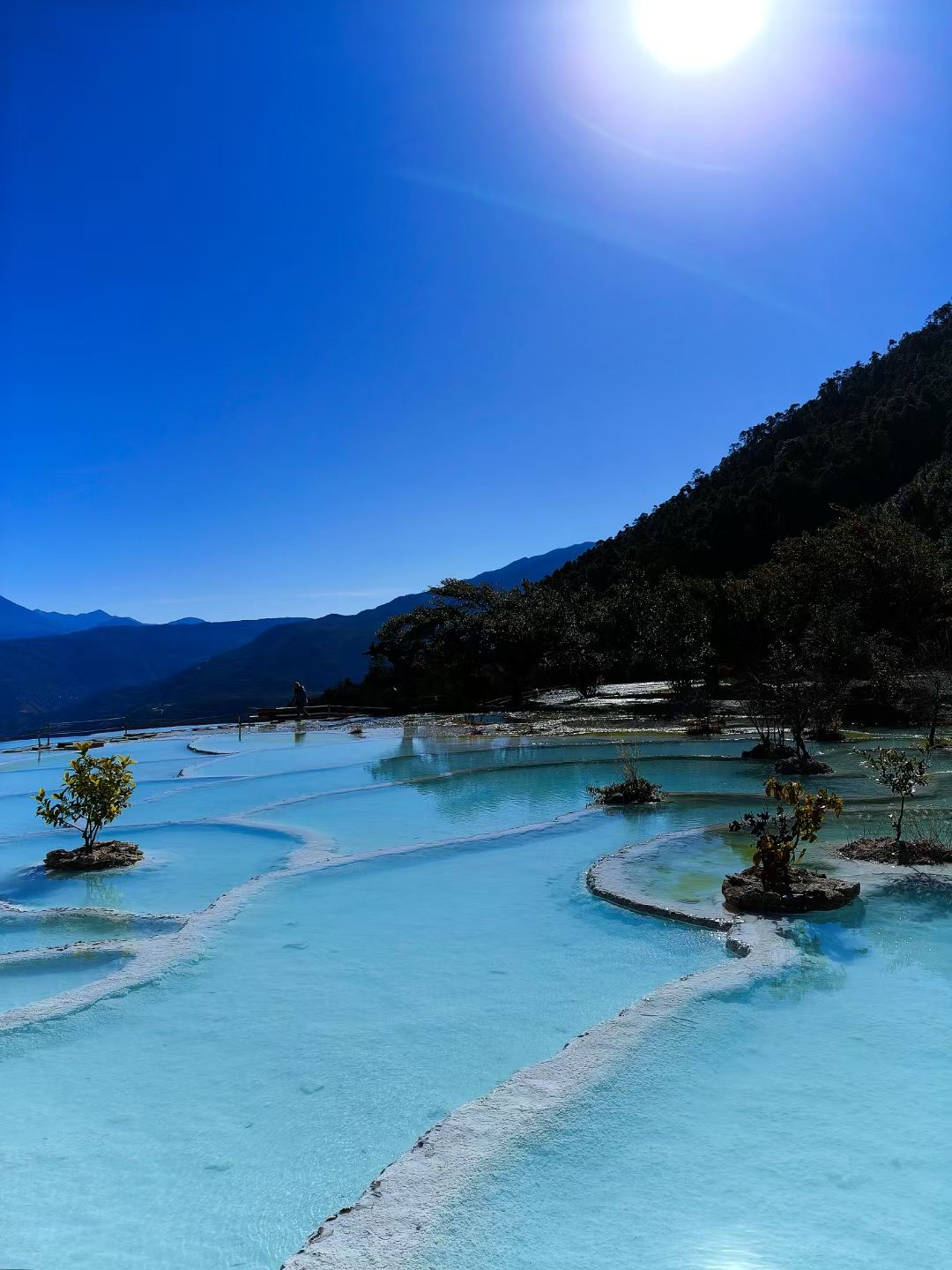 Shangri-La Tiger Leaping Gorge + White Water Terraces Day Tour [Small Group of 8 People or Less + Optional Attraction Admission Tickets]