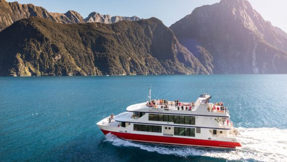 New Zealand Milford Sound Day Tour [Queenstown Bus + Cruise + Scenic Flight S]
