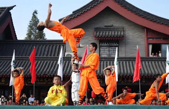 鄭州出發 嵩山少林寺+武術館+塔林+三皇寨 拼團一日遊