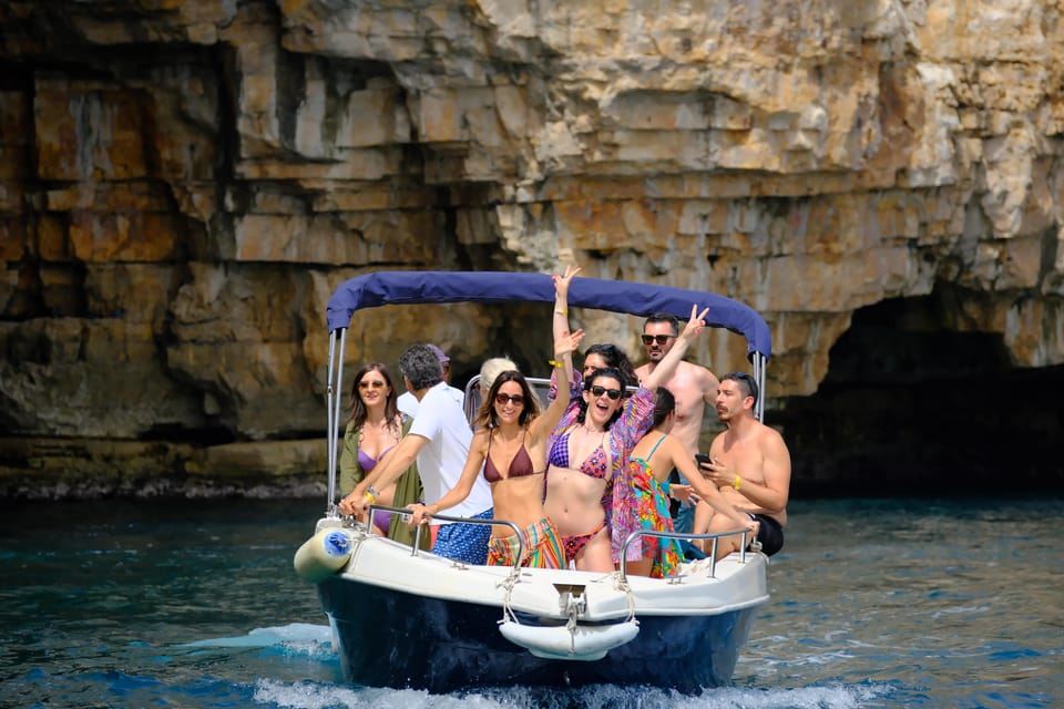 Polignano a Mare half day: boat, tuktuk, street food tour