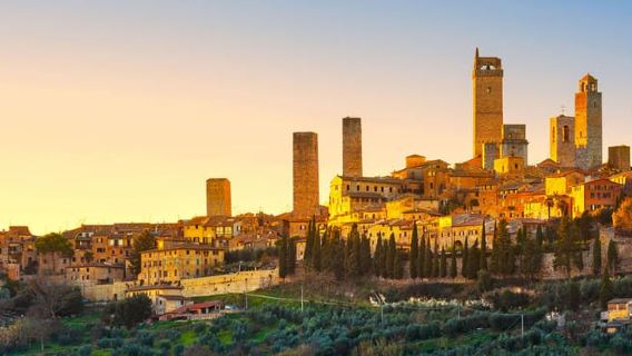 Florenz: Tagesausflug mit Freizeit in San Gimignano und Siena