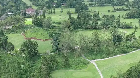 日惹：Cangkringan Merapi 的一日默拉皮高爾夫球場