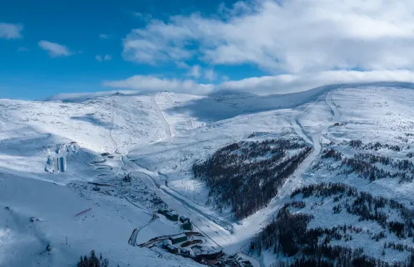 【可可托海國際滑雪場雪票套餐】可可托海全雪道通滑票／早鳥票限時搶／新手入門一站式全包