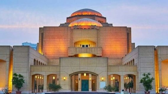 Cairo: Guided Tour + Opera House Entry + Roundtrip Transfer