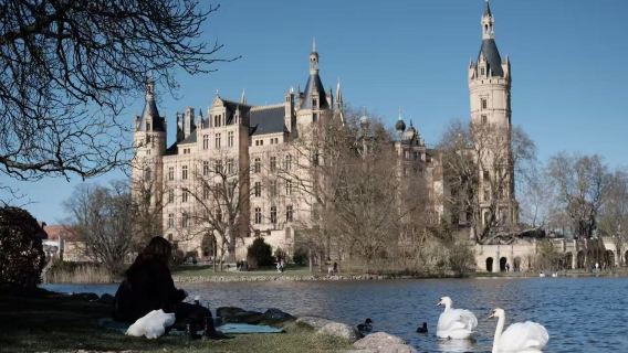 德國柏林呂貝瑙鎮+施普雷瓦爾德浴場一日遊