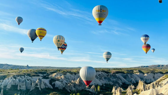 Türkei Kappadokien Heißluftballon Charterfahrt - Heißluftballon/Selime Kloster/Unterirdische Stadt