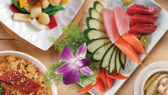 갑천하 신대만 요리 2인 점심 또는 저녁 세트 메뉴 바우처 (휴일 추가 요금 없음)