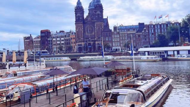 荷蘭阿姆斯特丹運河+馮德爾公園+水壩廣場【周邊&市區包車】