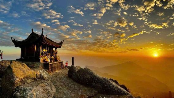 Hanoi: Private Yen Tu Mountain Spiritual & Cultural Journey - Korean/Chinese/English Guide