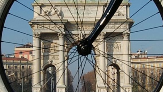 Milan: City Bike Tour