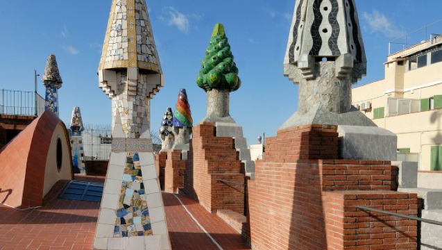 ตั๋วเข้าชมปาเลากูเอล (พระราชวังกูเอล)