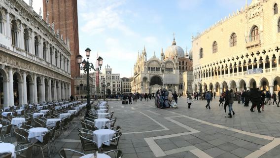 Venice Experience: Full-Day Guided Trip from Lake Garda