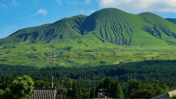 日本九州熊本阿蘇火山-草千里-上色見熊野座神社一日遊