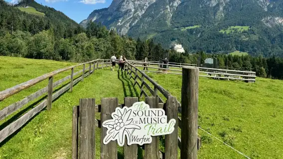 Private Full Day Do-Re-Mi Picnic Tour with Werfen Castle