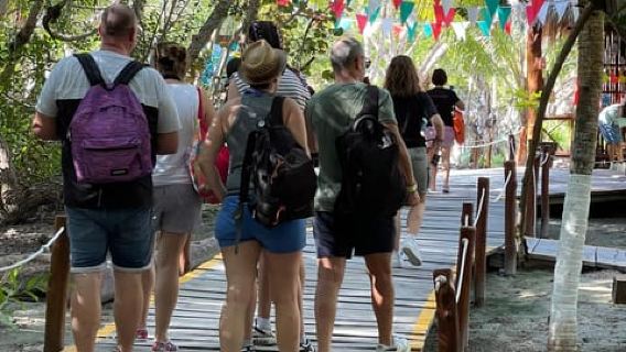 Holbox:Chuyến tham quan bằng thuyền trên đảo Punta Mosquitos, Yalahau và Pasión