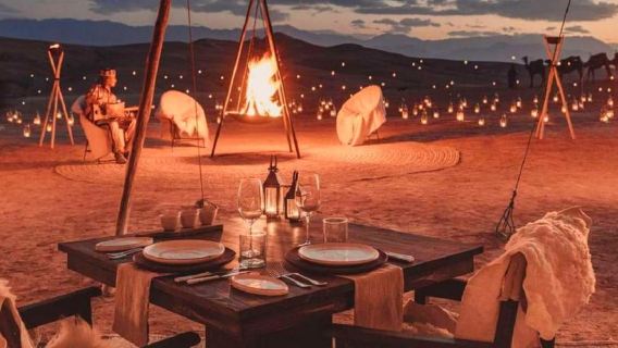 Dari Marrakech: Makan Malam Saat Matahari Terbenam di Gurun Agafay dengan Naik Unta