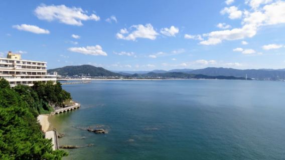 Wakayama: tour fotografico con fotocamera Instax nell'area di Wakaura