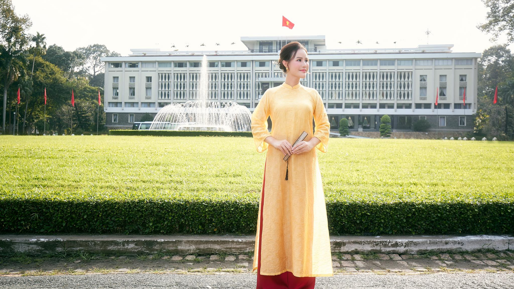 Ho Chi Minh City Half-Day | Full-Day Tour–Historical Highlights+Saigon Central Post Office