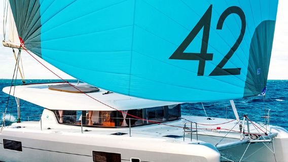 Phuket, Thailand [Engel Reisen – Privater Katamaran-Segelbootausflug|Verschiedene Schiffstypen, mehrere Routen, inklusive Mittagessen und Transfer