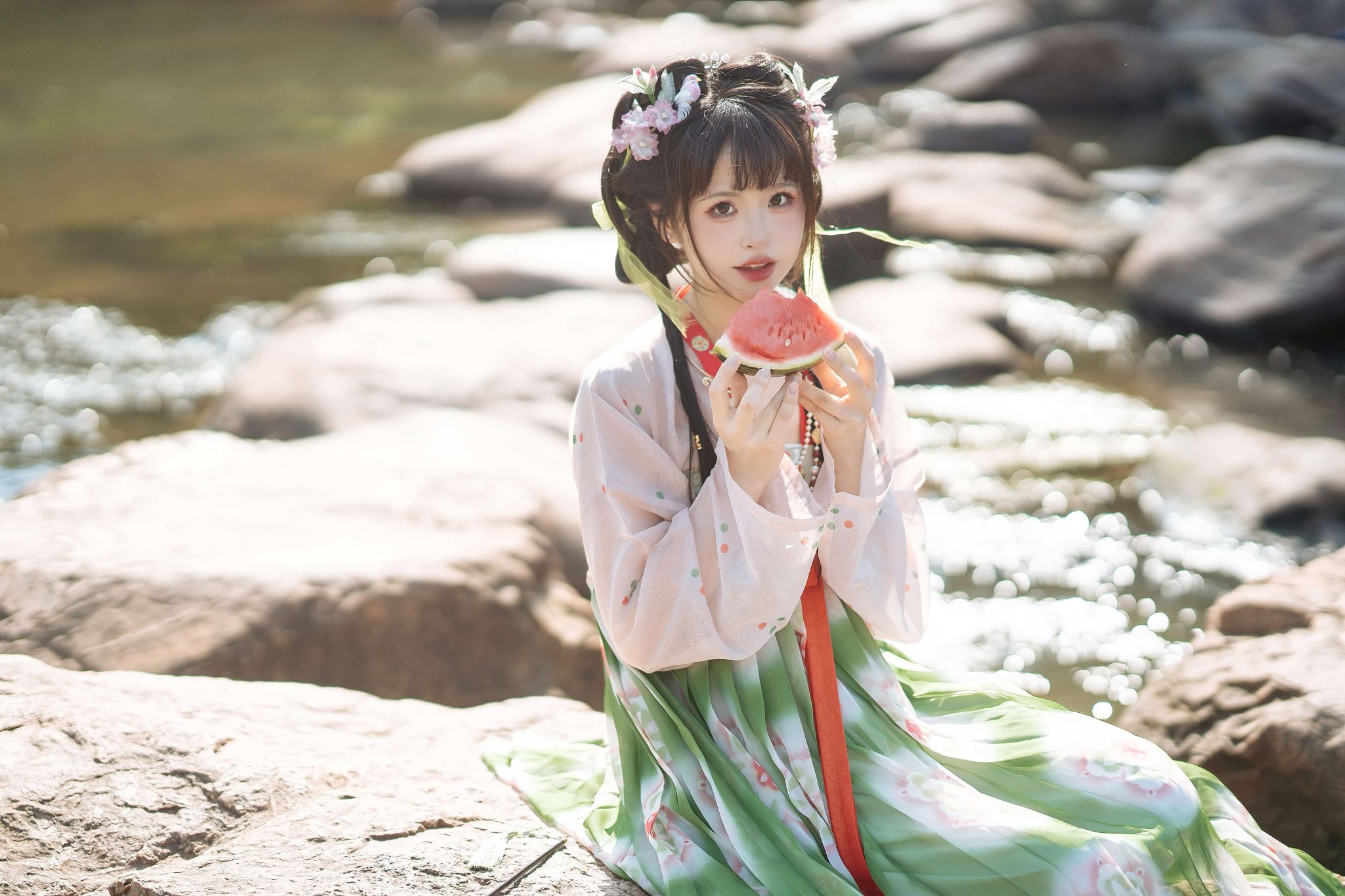 Fangzheng Trip Moments[Mandarin Duck Peaks/Twin Peaks photographer guide with car service, tour, follow-up shooting, aerial photography, and portrait photography]