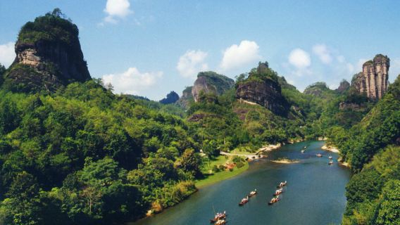 武夷山+天遊峰+九曲溪+印象大紅袍一日遊【保證有竹筏】