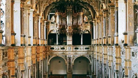 丹麥哥本哈根克倫堡+腓特烈堡【中文包車+私家定制+皇家盛宴】