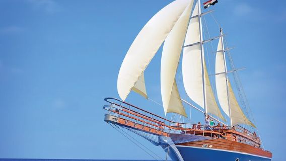 Hurghada Pirates barca a vela per Orange Bay e pranzo a buffet