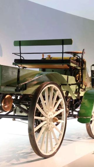 Mercedes-Benz Museum + Porsche Museum + OUTLETCITY METZINGEN day tour