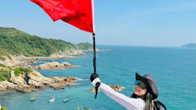 Hiking Across Dongchong and Xichong Coastline + Observatory Boardwalk Climb (Includes Guide + Photography Service)