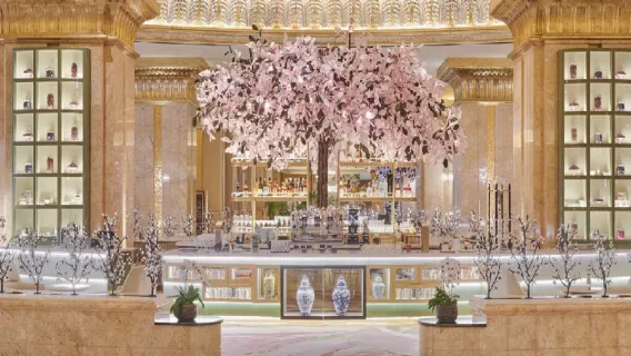 ประสบการณ์การรับประทานอาหารที่โรงแรมเอมิเรตส์พาเลซ อาบูดาบี