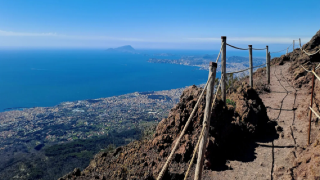 義大利那不勒斯來回【維蘇威火山+索倫托】探索自然包車一日遊