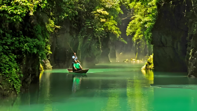『私家團』恩施梭布埡石林+地心谷一日遊純玩市區接送