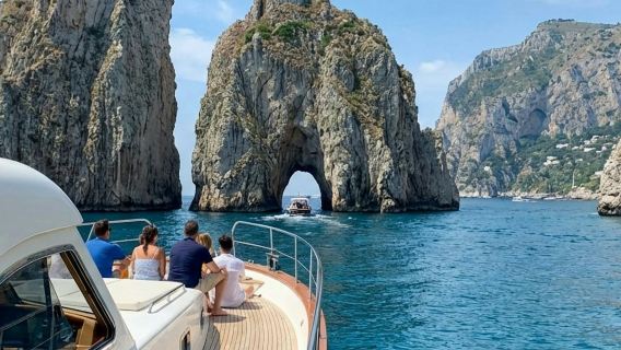 Capri: Guided Boat Tour from Sorrento + Brunch + Drinks