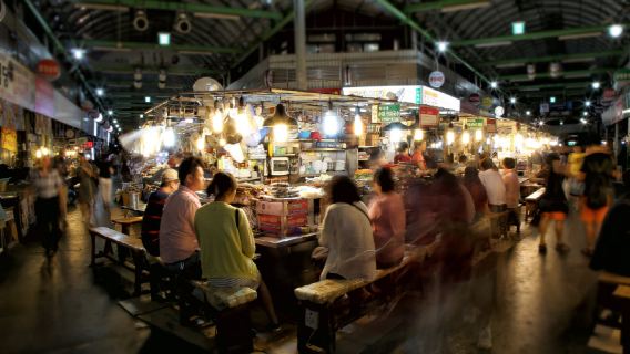 Tour de comida única por el mercado Gwnagjang de Seúl